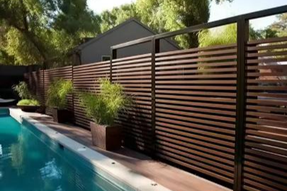 A Must-Have for Southeast Asia's Rainy Season! This Garden Fence Privacy Panel is Safe and Easy to Install