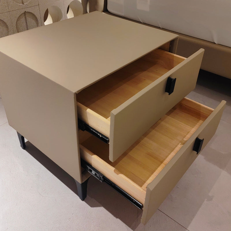 The Perfect Blend of Style & Comfort: Italian Light Luxury Leather Bed-海智集-