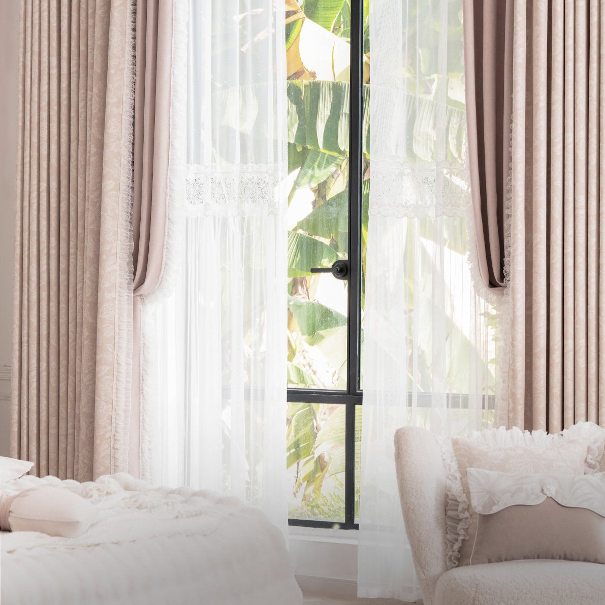 Monet Garden Curtains: Chenille velvet has a soft and full touch, combining elegance and comfort-海智集-