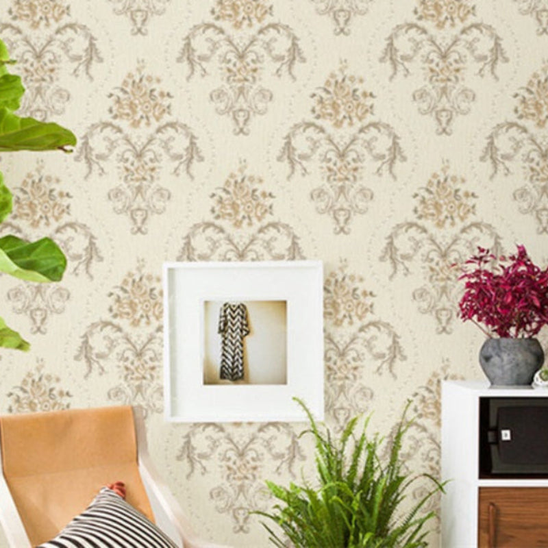 Flower shadows Fluttering Wallpaper: A warm living room decorated with embroidered wall fabric-海智集-