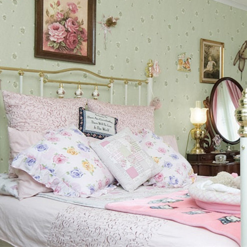 A Moment of Elegance Wallpaper: Interpreting the pure aesthetics of innocent children-海智集-