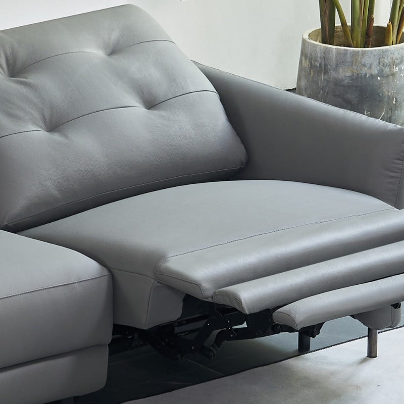 The luxurious and comfortable leather sofa in the living room is Italian, soft and modern-海智集-