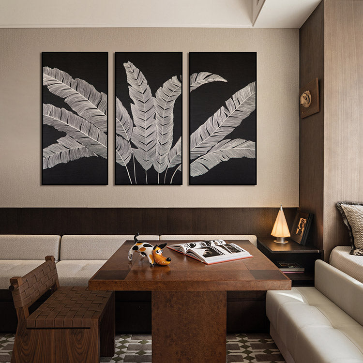 Commercial Suzhou Full Embroidery — framed, simulated silk, soft luster. Dual craftsmanship. Wholesale for decor firms, commercial use; home use too. Art decor for hotels, offices, residences.Triple - panel Banana Picture-海智集-