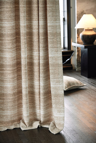 The brocade is fluttering gently Curtain: The color-woven design offers a stunning visual appeal that is sure to impress-海智集-