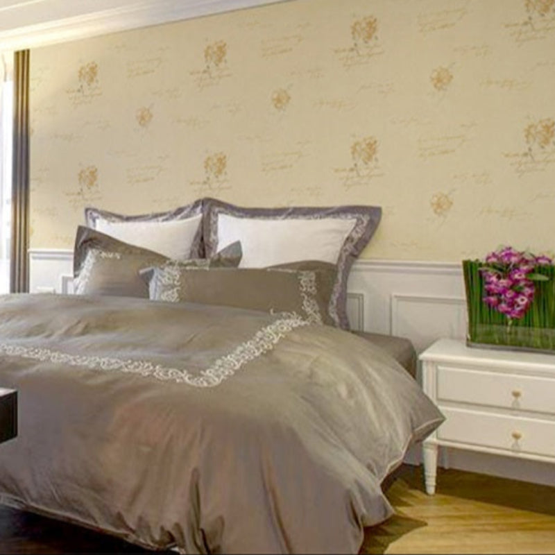 Solitary Embrace of secluded Fragrance Wallpaper: Creating an elegant environment that is modern and simple-海智集-