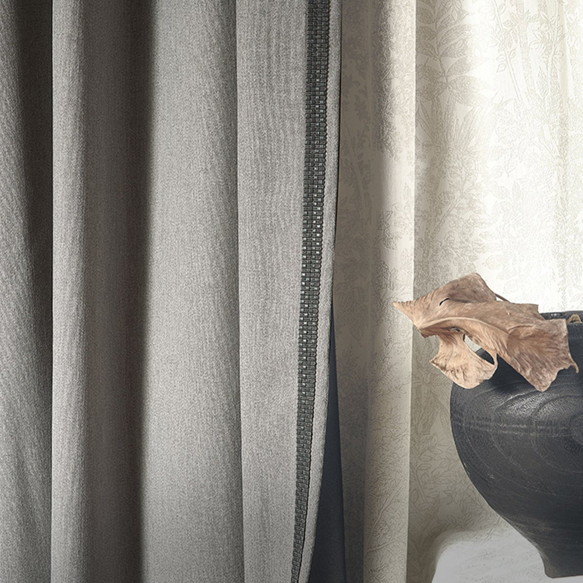 The Appointment at Dawn Curtain:offers exceptional light-blocking capabilities-海智集-