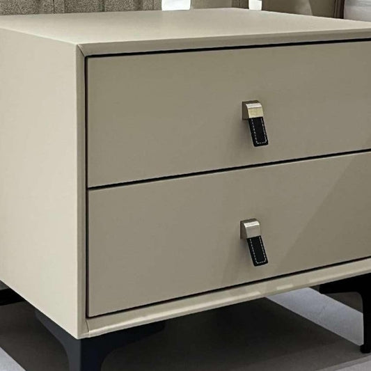 Bedside table: Versatile in style, suitable for various bedroom decoration styles such as modern, light luxury, and European-海智集-