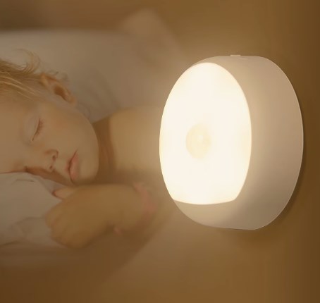 Smart charging automatic sensing night light, bedroom light-controlled corridor sleep plug-in bedside lamp-海智集-