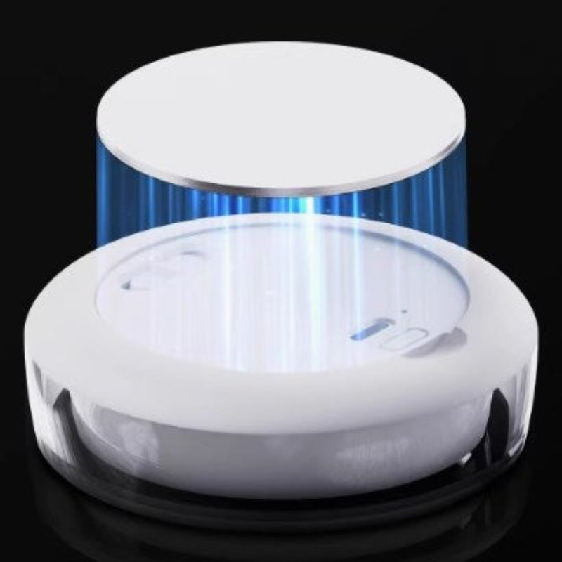 The rechargeable night light with RGB color light creates an atmosphere in the bedroom. The bedside light controls the corridor for getting up at night-海智集-