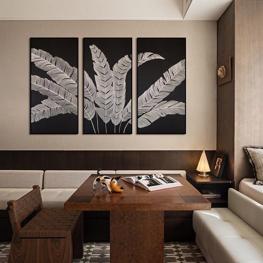 Commercial Suzhou Full Embroidery — framed, simulated silk, soft luster. Dual craftsmanship. Wholesale for decor firms, commercial use; home use too. Art decor for hotels, offices, residences.Triple - panel Banana Picture-海智集-